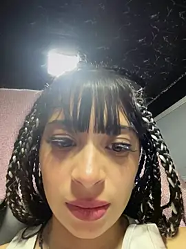 Sasha-firee's Live Chat Room