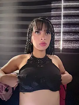 Sasha-firee Obrolan Langsung XXX