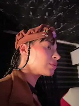 Sasha-firee Obrolan Langsung XXX