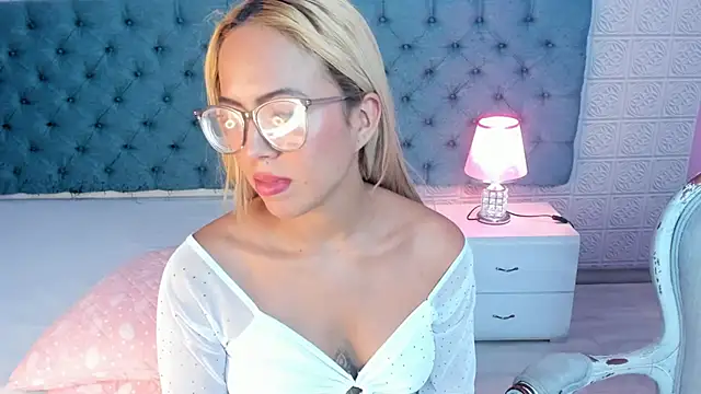 CristyBloom Chat XXX in diretta