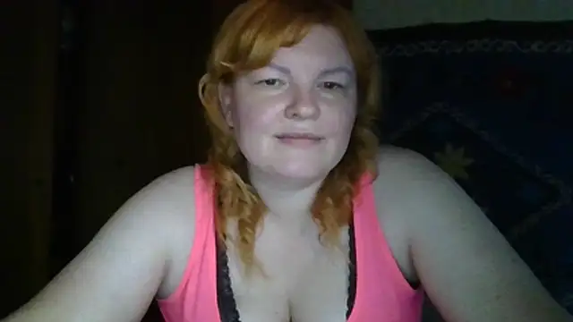 XXX chat uživo modela KrisryOxNikss