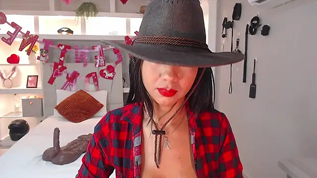 צ'אט XXX בשידור חי של stefie_miss