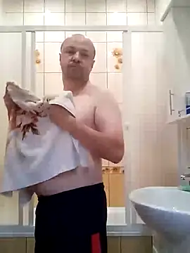 Luceriusbigass – Kamerová šou