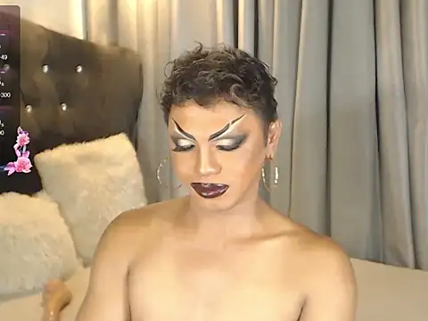 ButtWhoreBELLA Adlı Modelin Web Kamerası Şovu