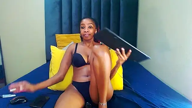 צ'אט XXX בשידור חי של SexyMiaC