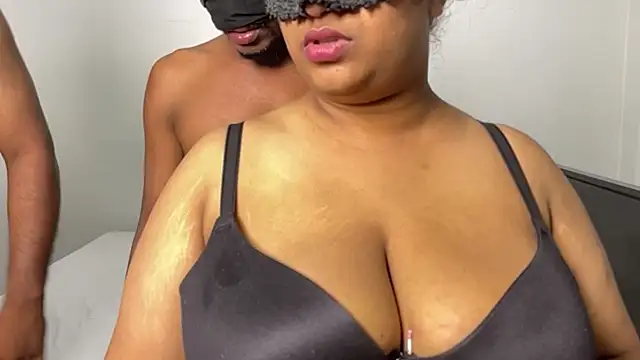 sereena-family Show Webcam