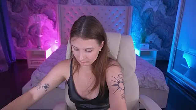 VikVikLove Show in webcam