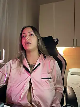 Webkamerová show karlotica