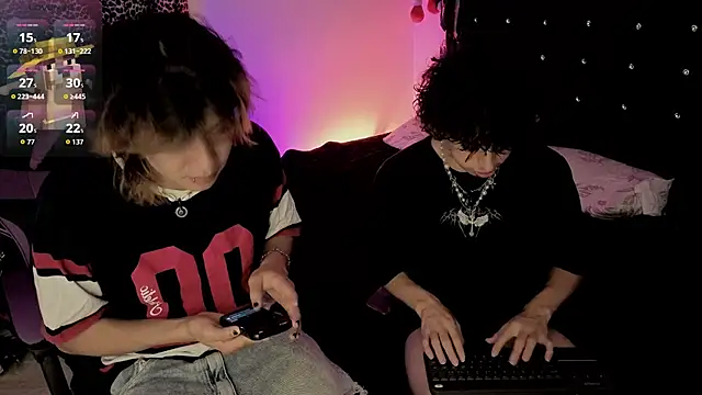 Otter_Moon webcam show