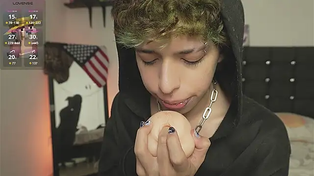 הופעת וובקאם של Otter_Moon