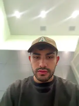 Big_Snake77's Webcam Show
