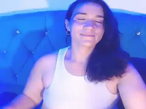 Alice_Jovovich69: απευθείας συνομιλία ΧΧΧ