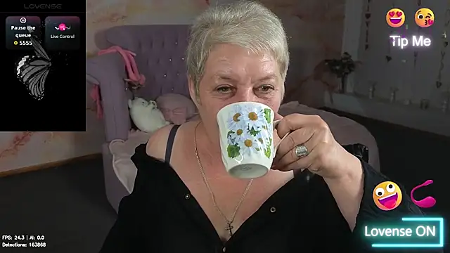 Poppy_Pulse Live XXX-Chat