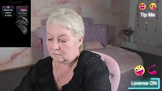 Poppy_Pulse Webcam Show