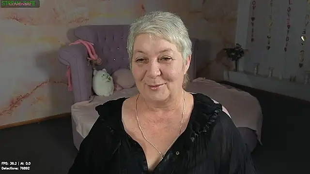 צ'אט XXX בשידור חי של Poppy_Pulse