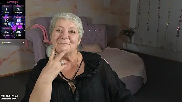 دردشة Poppy_Pulse الجنسية المباشرة