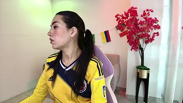 Rainy_doll Chat XXX in diretta