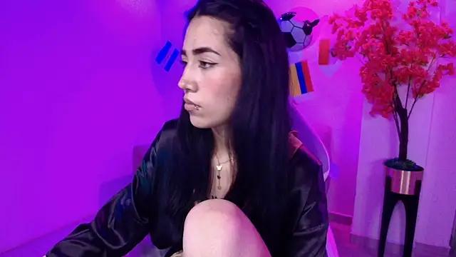 Rainy_doll Chat XXX in diretta