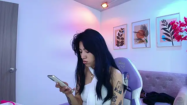 Rainy_doll's Live XXX Chat