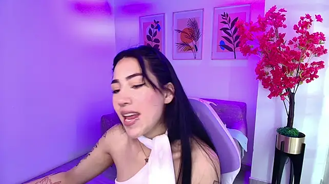 Rainy_dolln Live XXX chat