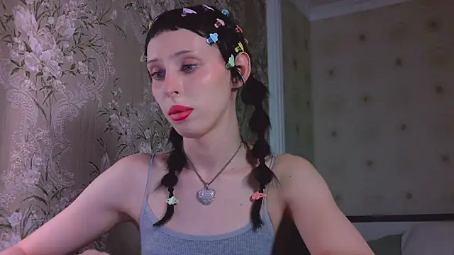 Show modela Sora100000 na web-kameri