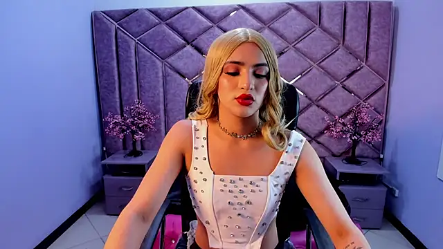 Miss_Bella_Kiss Webcam show