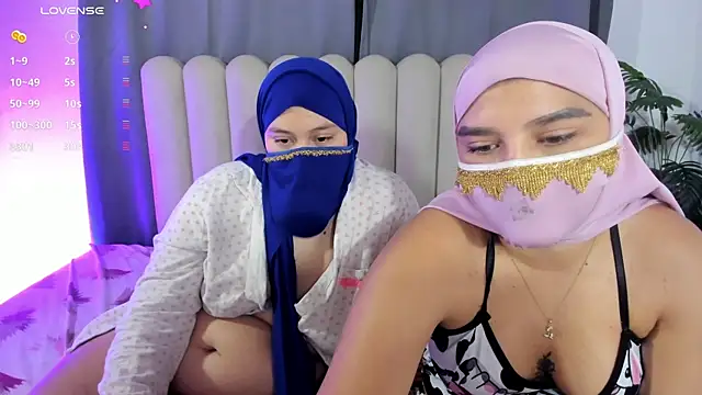 aziza_dalila02's Webcam Show