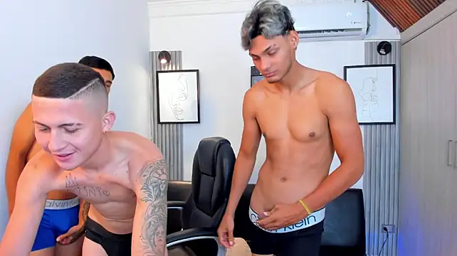 Seductive_BoysW's Webcam Show