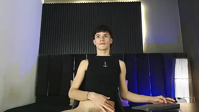 Logan_Steel Live XXX-Chat