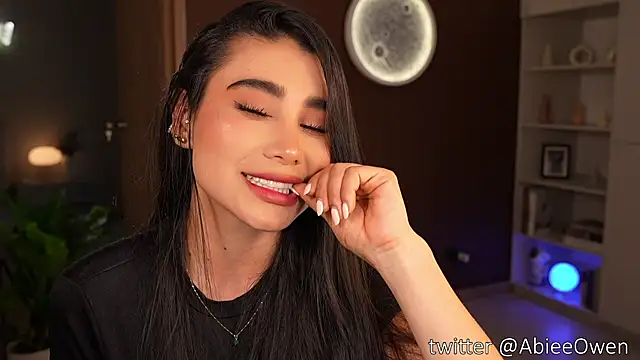 Czat XXX na żywo – MissAbie