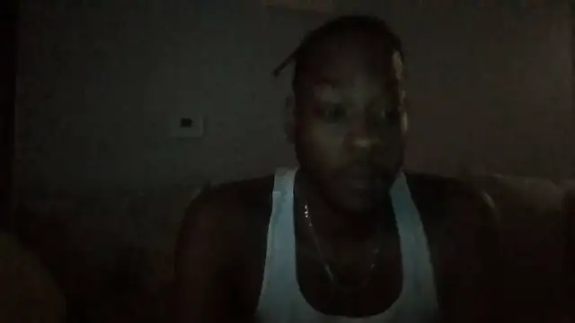 zdaddymm Show in webcam