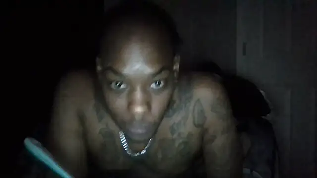 zdaddymm Show in webcam