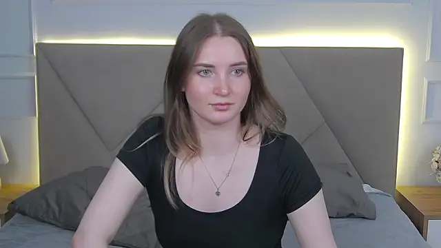 ArianaMilss' Live XXX Chat