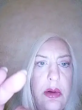 Julia20X's Webcam Show