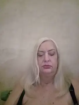 Julia20X Шоу с уебкамера