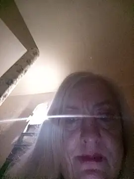 Julia20X's Webcam Show