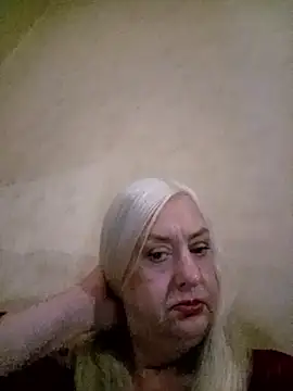 Show modela Julia20X na web-kameri
