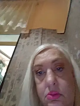 Julia20X – Kamerová šou