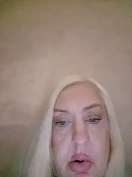 Show de Julia20X na webcam