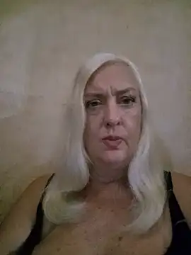 Julia20X Webcamshow