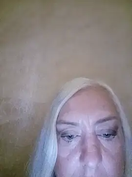 Julia20X's Webcam Show
