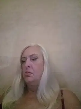Julia20X's Webcam Show