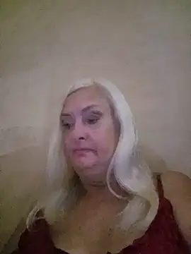 Julia20X Webcam-Show
