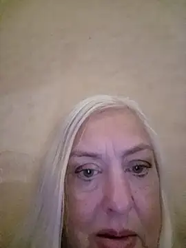 Julia20X Webcam-Show