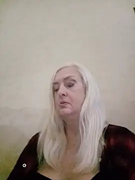 Julia20X Webcam-Show