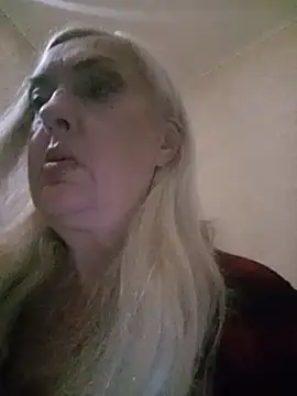 Julia20X's Webcam Show