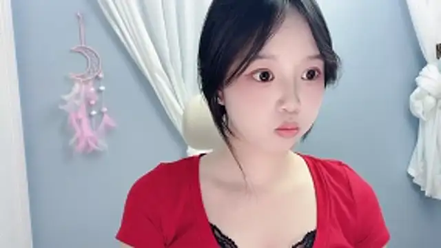 Yanys521's Live XXX Chat
