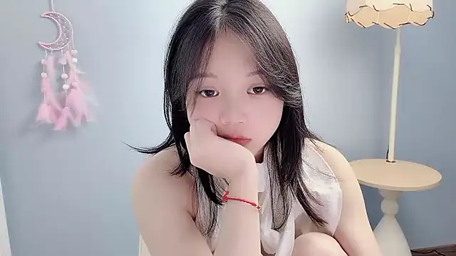 Yanys521 লাইভ XXX চ্যাট