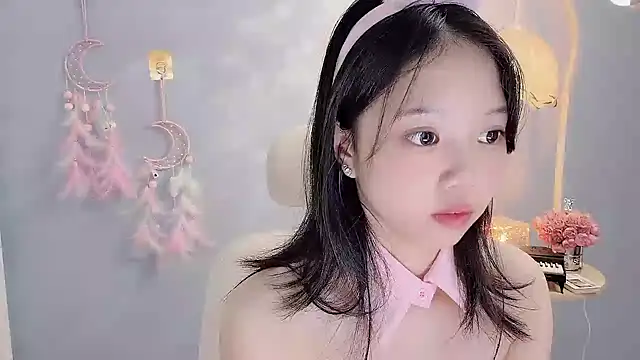 Yanys521 Adlı Modelin Canlı XXX Sohbeti