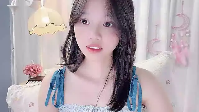 Yanys521 即時 XXX 聊天